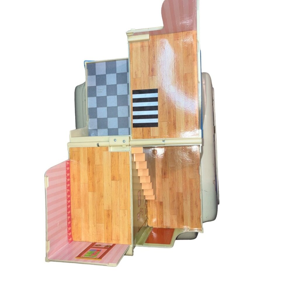 Olivia the Pig 2 in1 Transforming Playset House Pirate Ship W/ Peppa Pig Figures - Picture 2 of 16